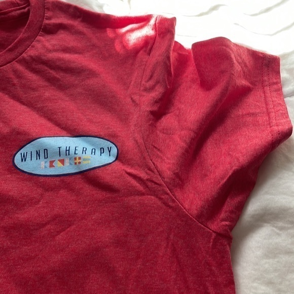 Croft & barrow short sleeve top with sailboat on back - Picture 3 of 5